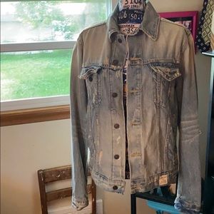 Men’s Abercrombie jean jacket, Medium.